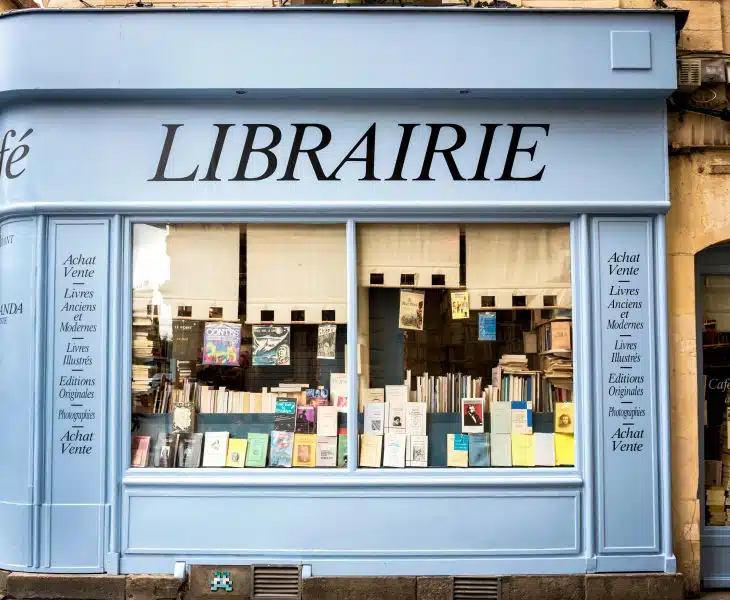 Comment contacter les libraires
